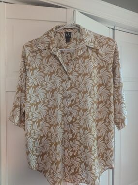 Worthington Tan & White Floral Short-Sleeve Button-Down